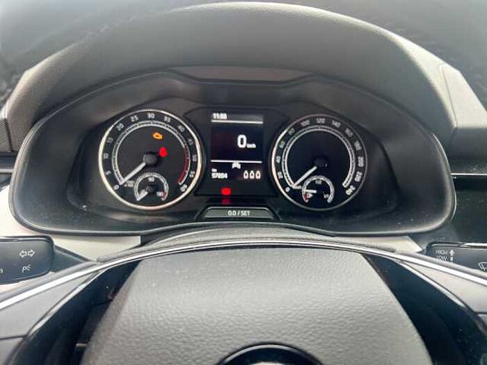 SKODA Kamiq Drive 125 *PDC*LED