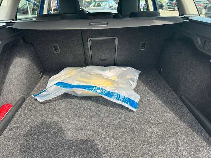 SKODA Octavia Combi Ambition iV *SHZ*LHZ*PDC*