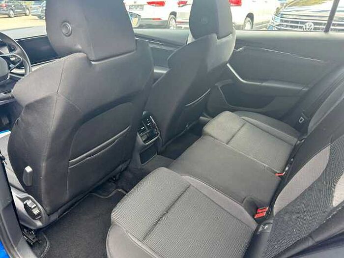 SKODA Octavia Combi Ambition iV *SHZ*LHZ*PDC*