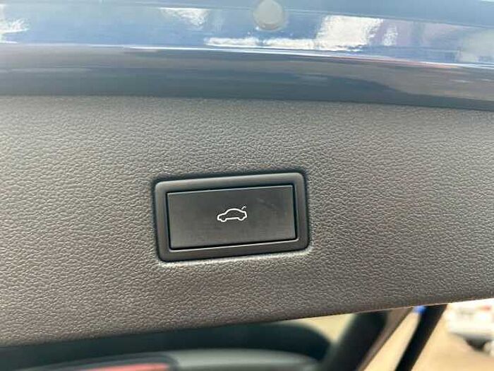 Volkswagen Tiguan Allspace R-Line 4Motion *SHZ*NAV*Sitzlüft