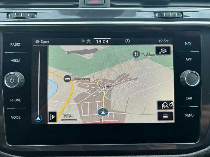 Volkswagen Tiguan Allspace R-Line 4Motion *SHZ*NAV*Sitzlüft