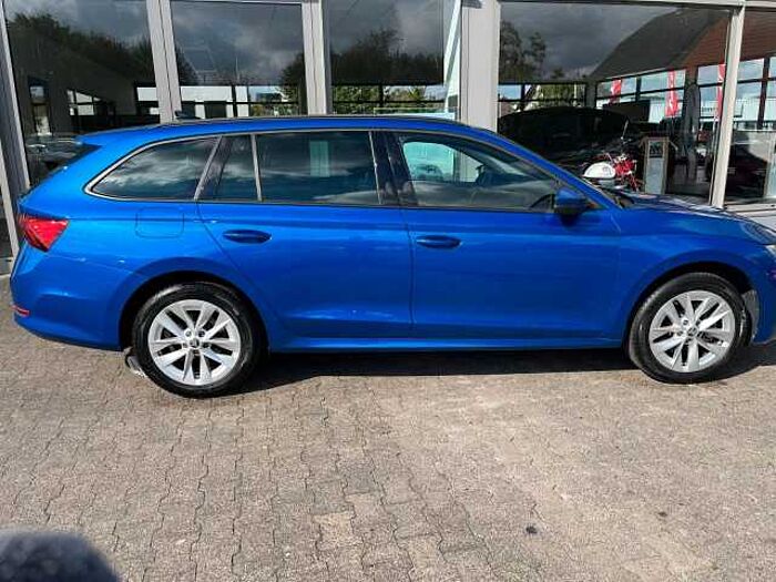 SKODA Octavia Combi Ambition iV *NAVI*4SHZ*RACE BLUE*