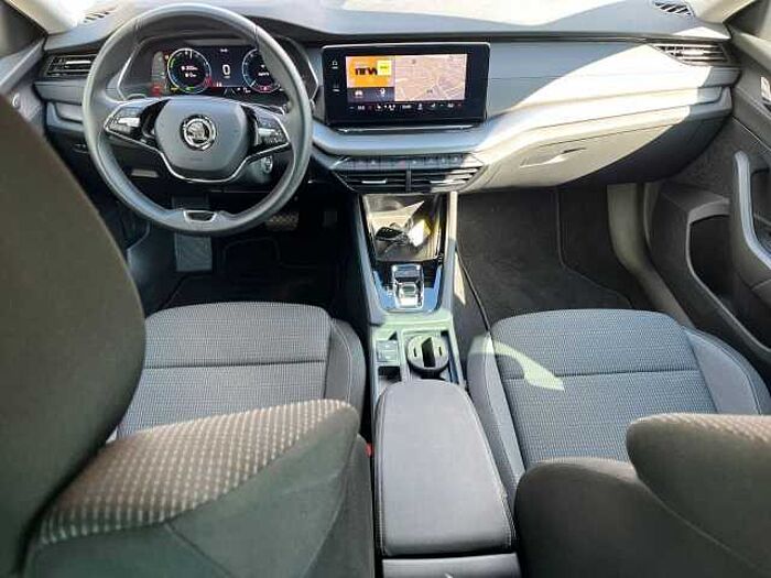 SKODA Octavia Combi Ambition iV *NAVI*4SHZ*RACE BLUE*