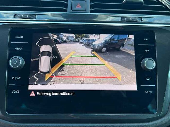 Volkswagen Tiguan R-Line 4Motion *AHK*RFK*NAVI