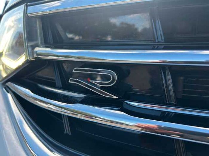 Volkswagen Tiguan R-Line 4Motion *AHK*RFK*NAVI