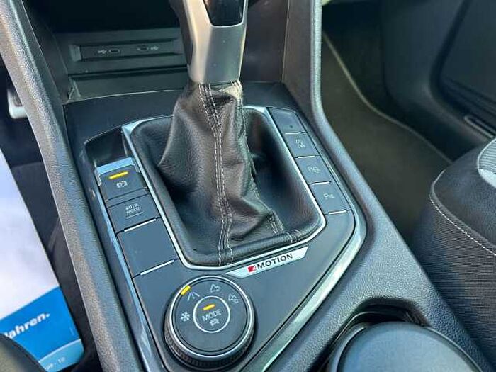 Volkswagen Tiguan R-Line 4Motion *AHK*RFK*NAVI