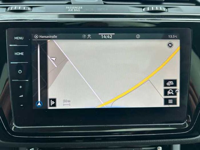 Volkswagen Touran *STHZ*PANO*NAVI*RFK*AHK*SHZ*