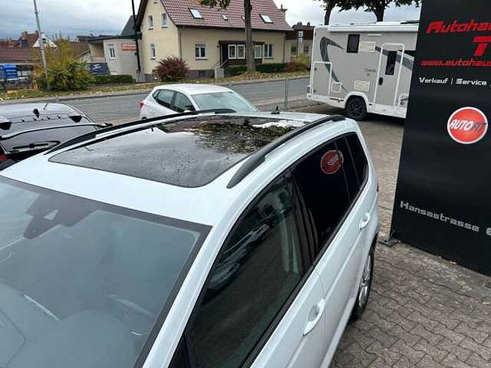 Volkswagen Touran *STHZ*PANO*NAVI*RFK*AHK*SHZ*