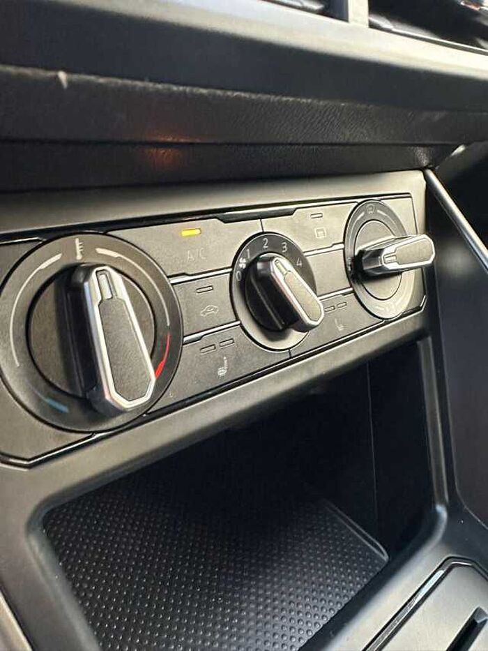 Volkswagen Polo VI Comfortline *VIRTUAL*SHZ*NAVI*APPCONNECT