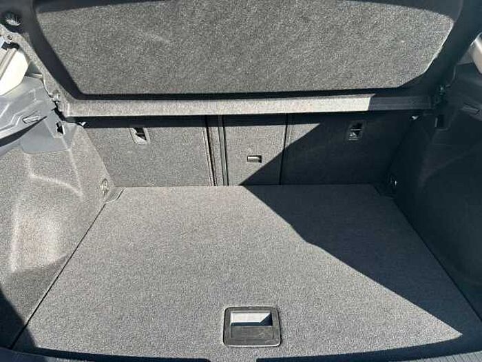 Volkswagen T-Roc Life *NAVI*SHZ*PDC*