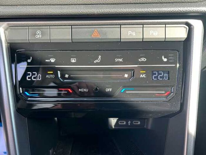 Volkswagen T-Roc Life *NAVI*SHZ*PDC*