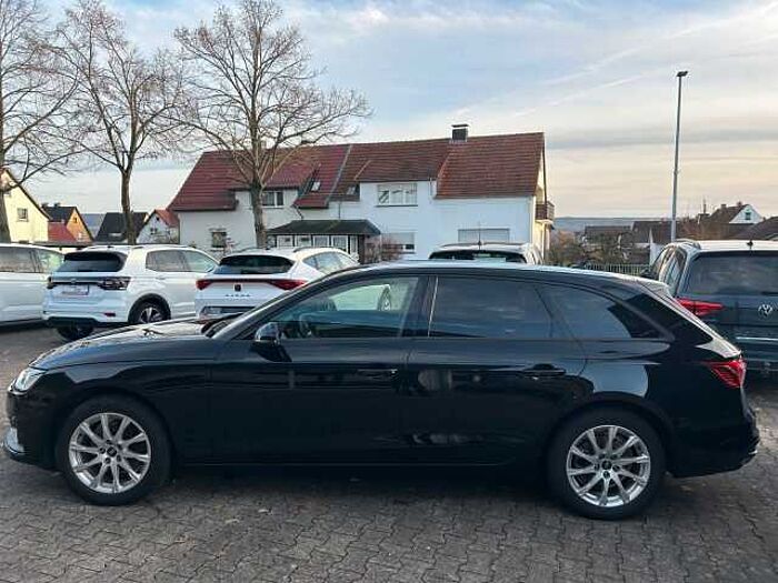 Audi A4 Avant 35 TDI *NAVI*AHK*SHZ*RFK*