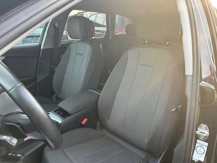 Audi A4 Avant 35 TDI *NAVI*AHK*SHZ*RFK*