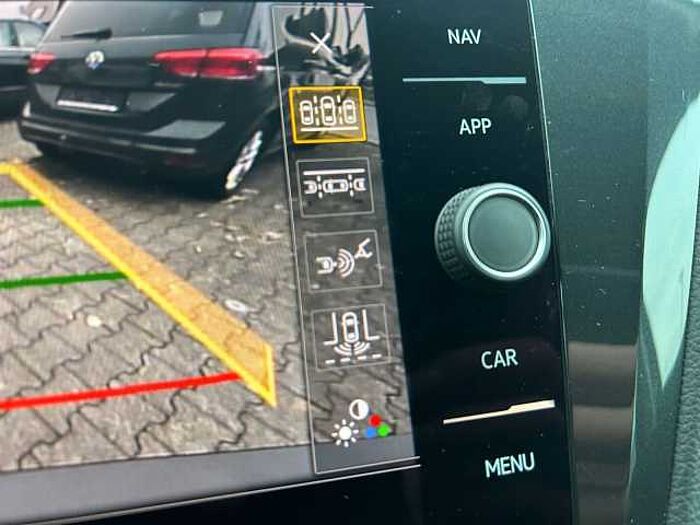 Volkswagen Tiguan Active *SHZ*NAVI*RFK*HERSTELLERGARANTIE*