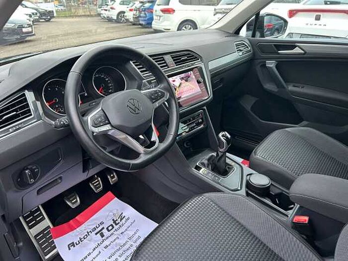Volkswagen Tiguan Active *SHZ*NAVI*RFK*HERSTELLERGARANTIE*