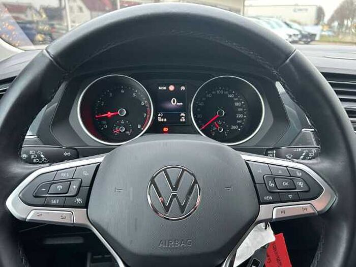 Volkswagen Tiguan Active *SHZ*NAVI*RFK*HERSTELLERGARANTIE*