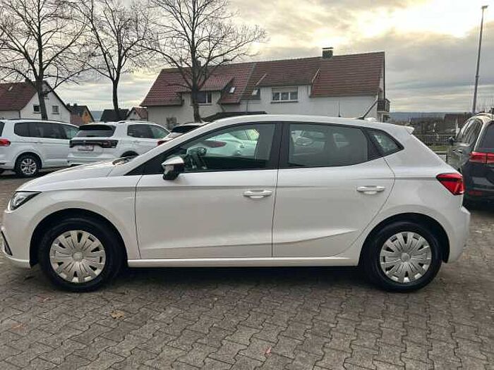 SEAT Ibiza Reference *SHZ*PDC*LED*