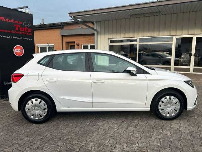 SEAT Ibiza Reference *SHZ*PDC*LED*