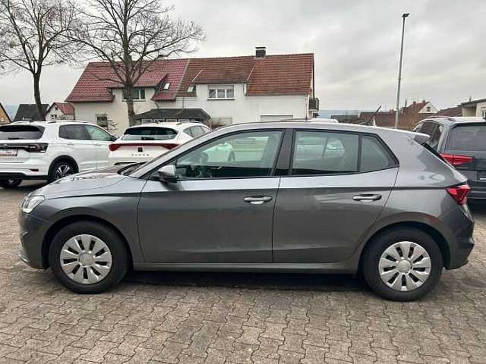 SKODA Fabia Active *SHZ*LED*PDC*