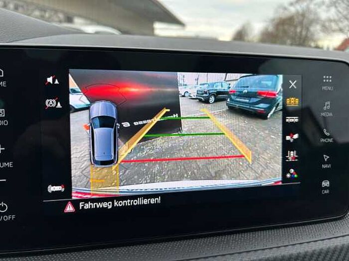 SKODA Kamiq Monte Carlo *NAVI*SHZ*RFK*