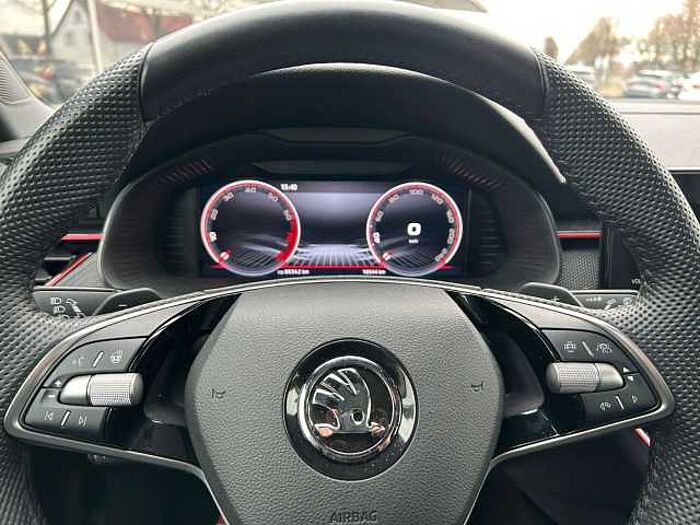 SKODA Kamiq Monte Carlo *NAVI*SHZ*RFK*
