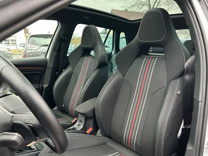 SKODA Kamiq Monte Carlo *NAVI*SHZ*RFK*