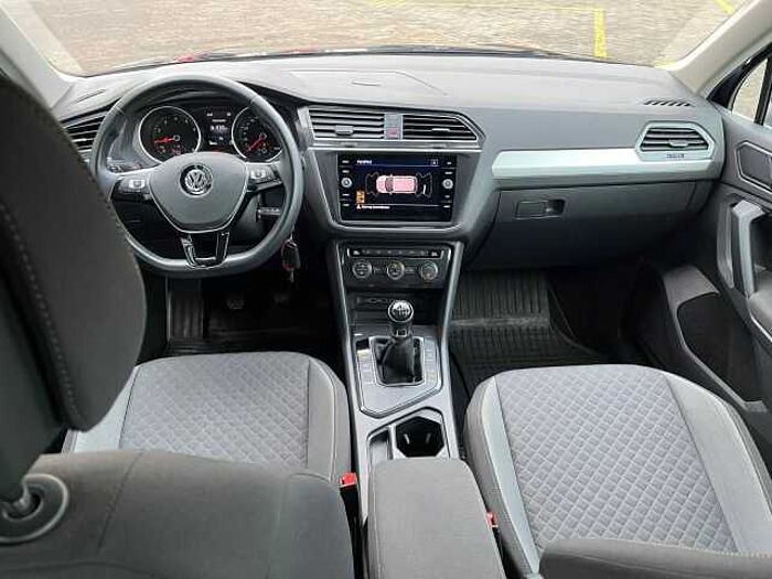 Volkswagen Tiguan Comfortline *PDC*SHZ*AppConnect*