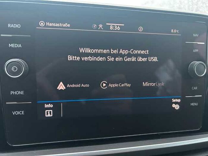 Volkswagen T-Roc Life *NAVI*SHZ*AHK*