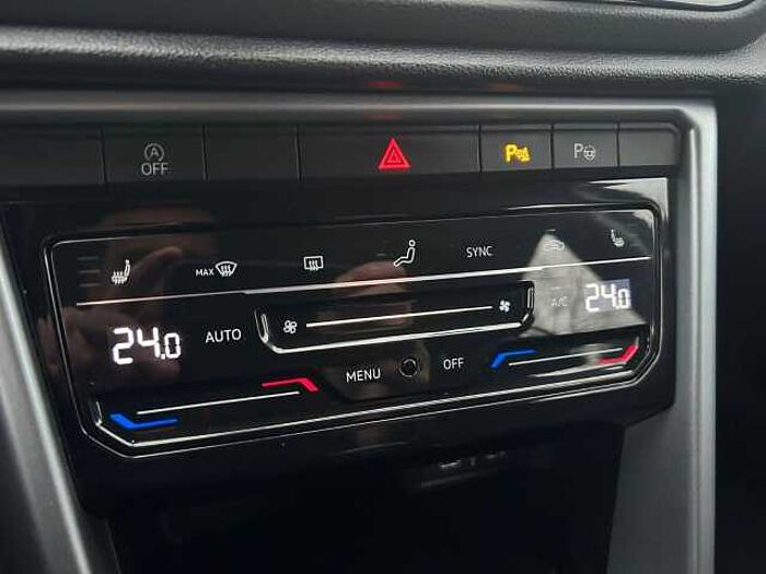 Volkswagen T-Roc Life *NAVI*SHZ*AHK*