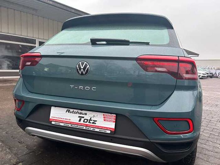 Volkswagen T-Roc Life *NAVI*SHZ*AHK*