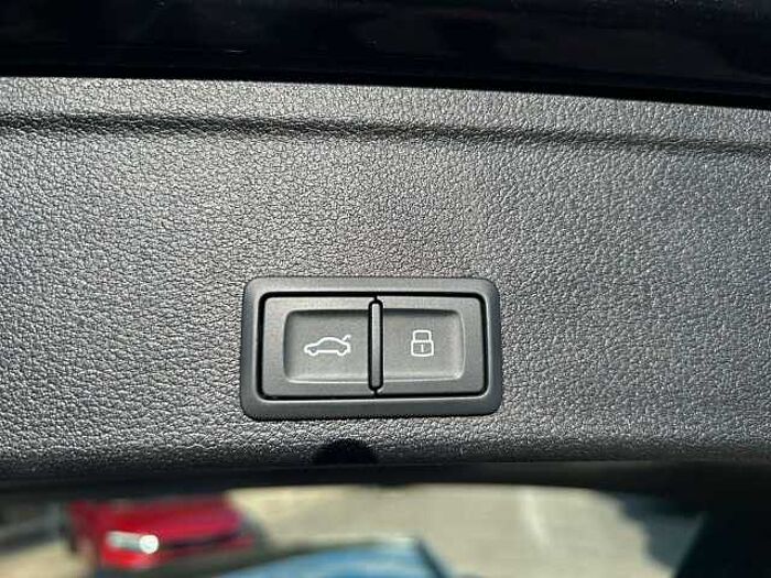 Audi A4 Avant 40 TDI advanced *SHZ*Virtual*RFK*LEDER*