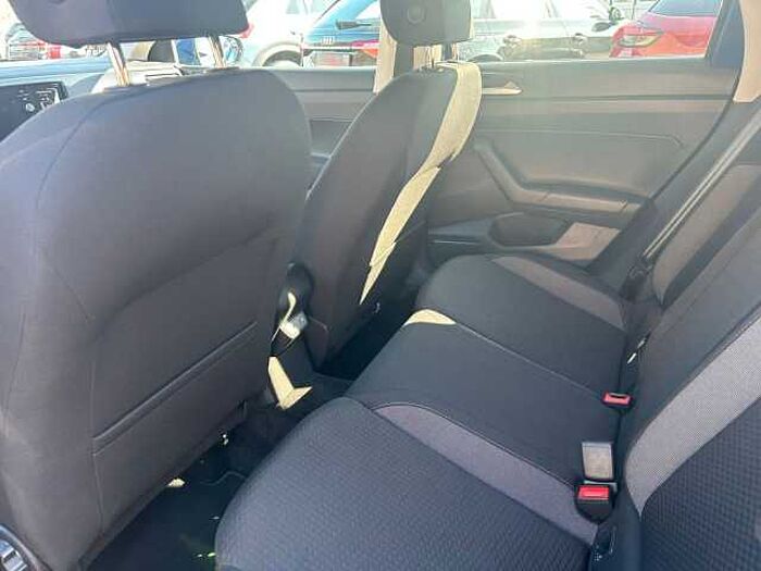 Volkswagen Polo VI Life *NAVI*RFK*SHZ*