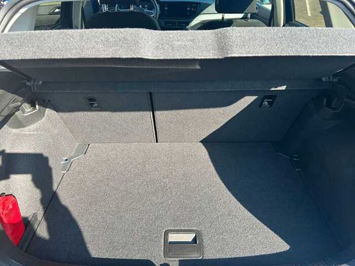 Volkswagen Polo VI Life *NAVI*RFK*SHZ*