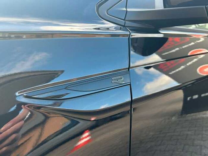 Volkswagen Polo VI R-Line *NAVI*RFK*SHZ*