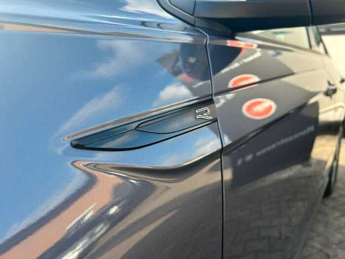 Volkswagen Polo VI R-Line *NAVI*RFK*SHZ*