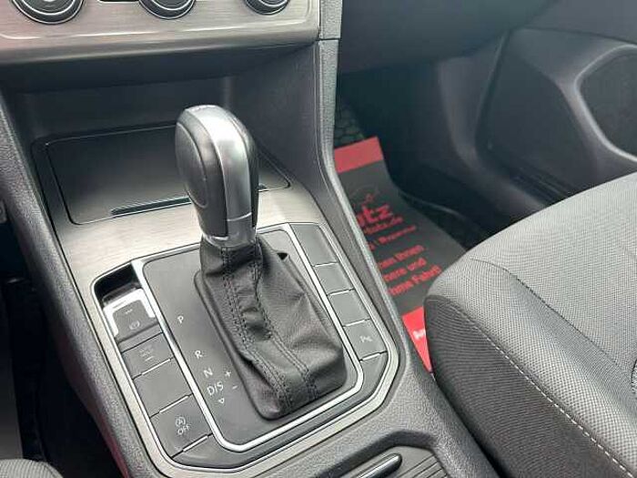 Volkswagen Golf Sportsvan VII Comfortline *SHZ*PDC*AHK*